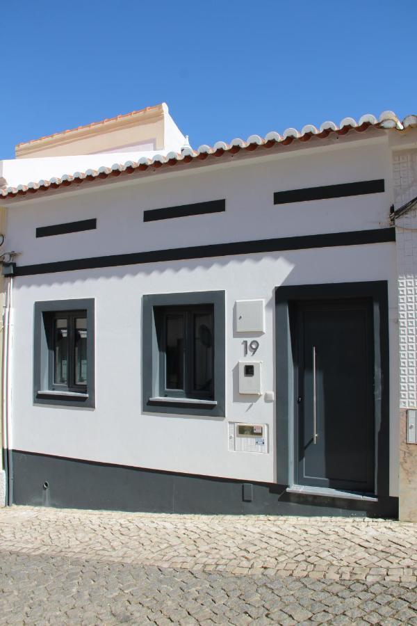 Trendy House * Lagos