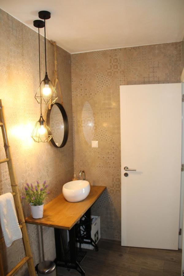 Apartment Trendy House